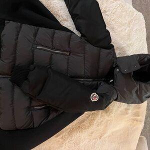 Moncler Black Puffer Cape Jacket with Hood 5T